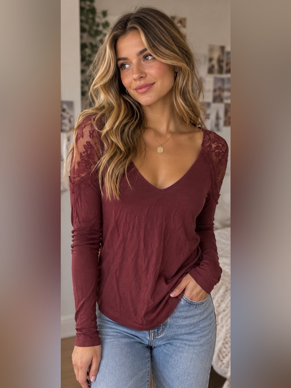 American Eagle Soft & Sexy Burgundy Floral Lace Shoulder V Neck Top XS - Picture 1 of 11